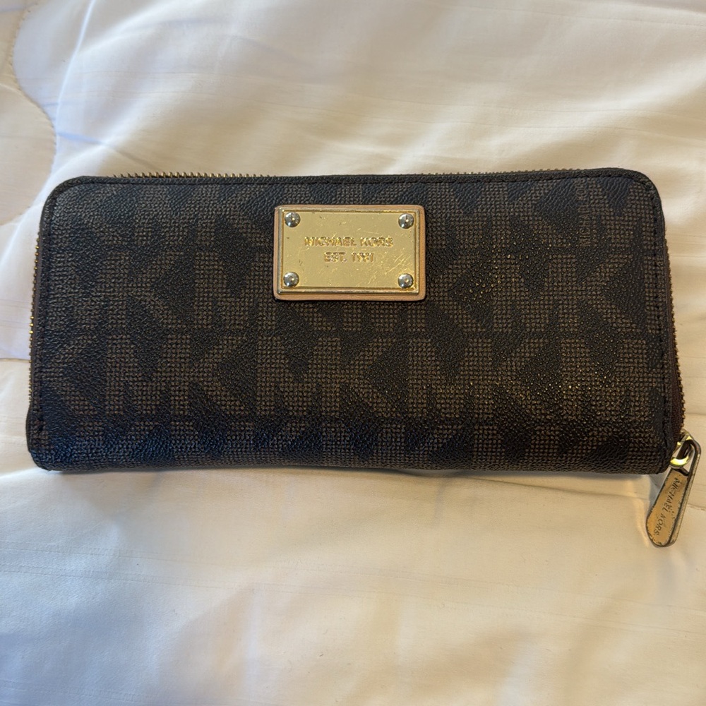 Michael Kors brown wallet